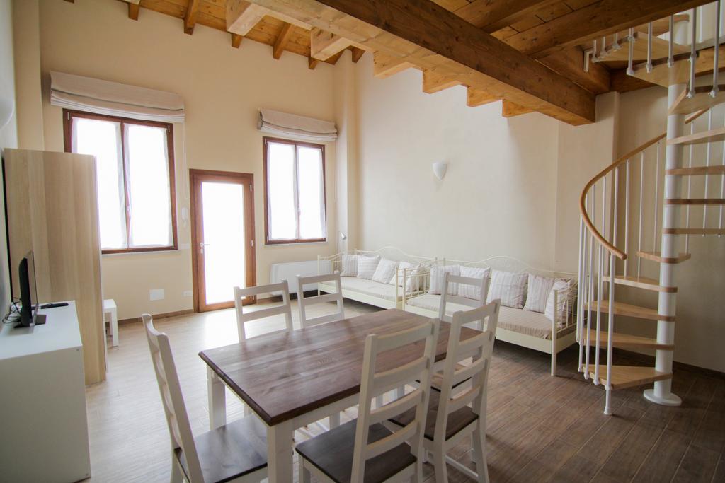 Agriturismo Cascina Della Fontana Lodi Room photo